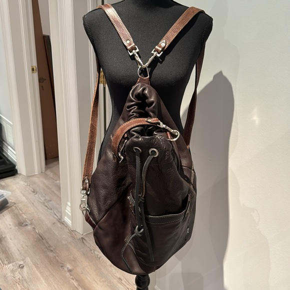 Roots Leather Bucket knapsack - Picture 2 of 4